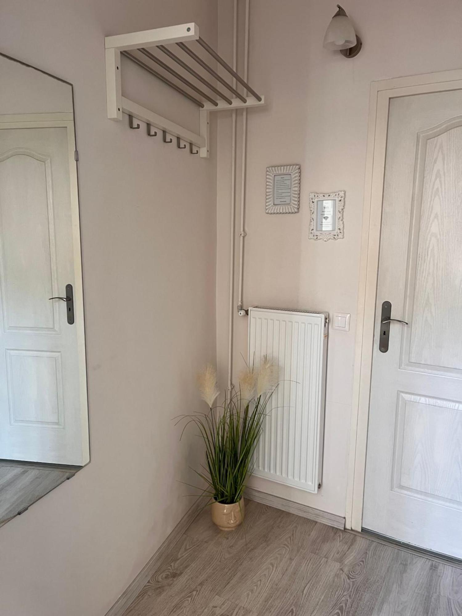 Pacsirta Apartmanház Eger Exteriér fotografie