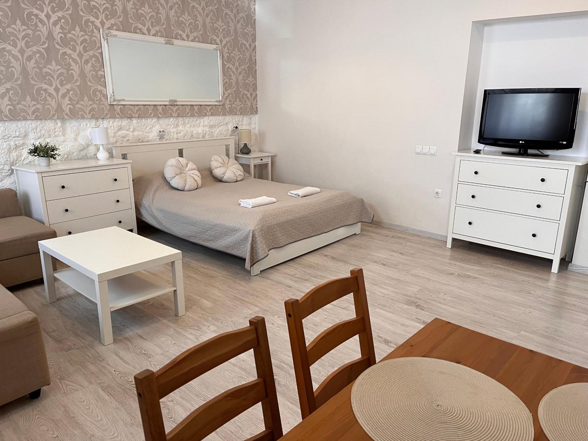 Pacsirta Apartmanház Eger Exteriér fotografie